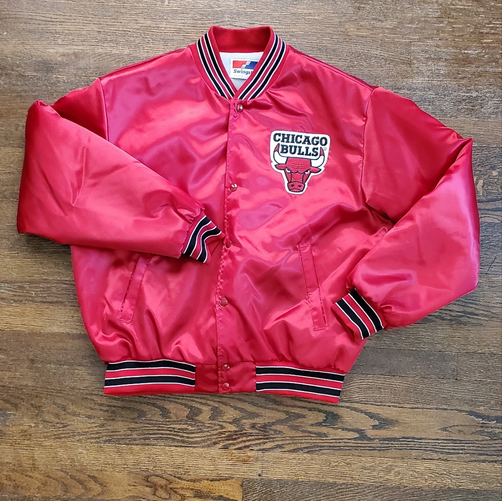 Vintage 1980's/1990's Men's Chicago Bulls Red Satin Swingster Jacket Size XL USA - Picture 2 of 7